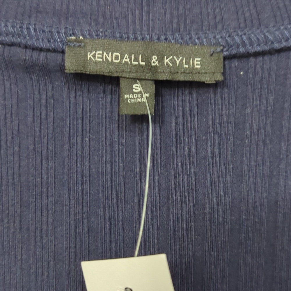 🌟NWT Kendall and Kylie Ribbed Button Down Dress - Picture 5 of 6